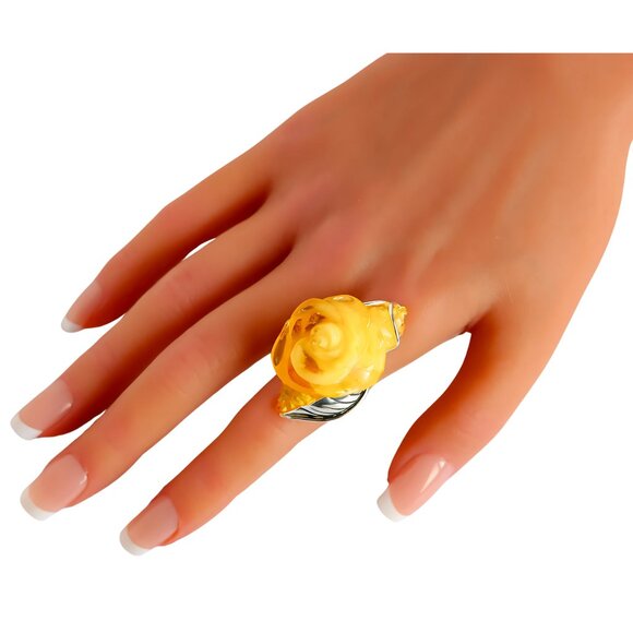 Lemon Amber Hand-Carved Rose Ring in 925 Sterling Silver - Picture 6 of 7